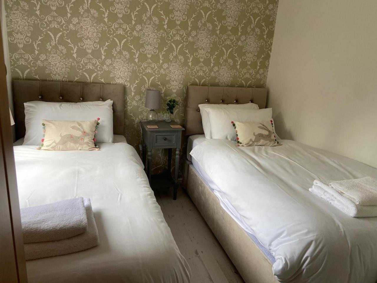 Walled Garden Lodges Loch Lomond Balloch Exteriör bild