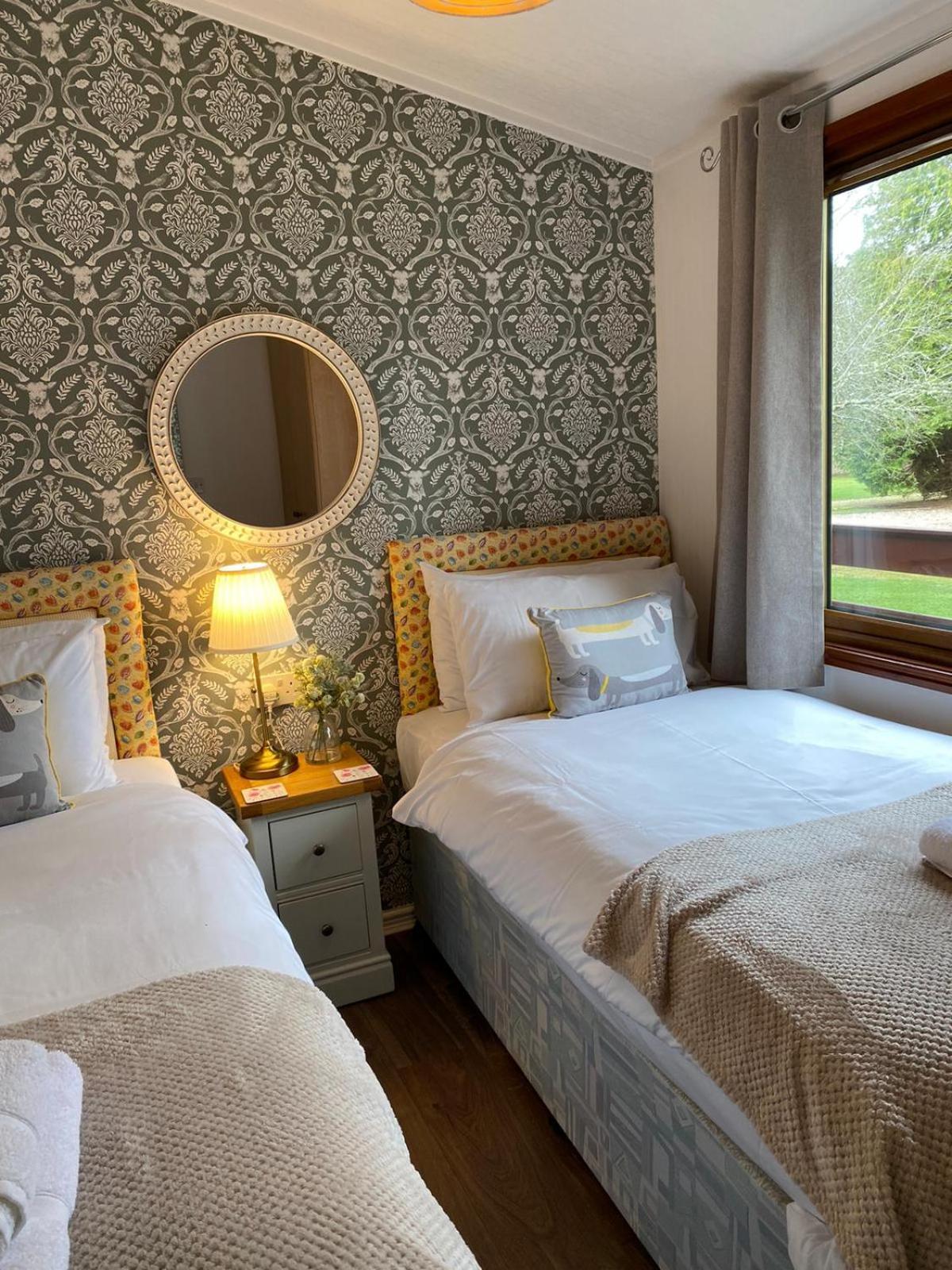 Walled Garden Lodges Loch Lomond Balloch Exteriör bild